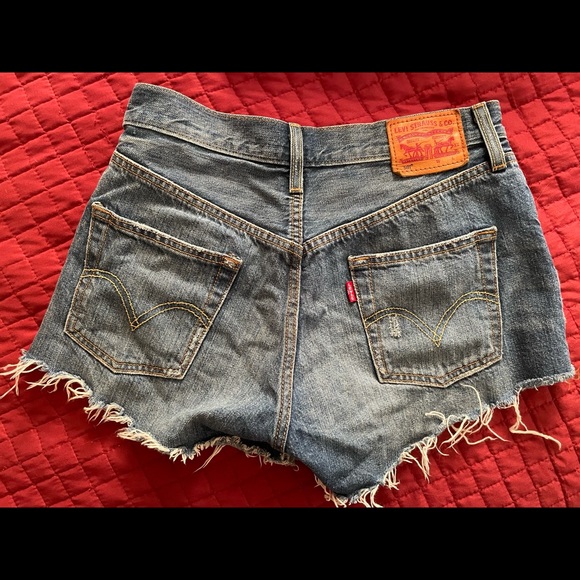 Levi’s 501 Original Button-fly Shorts - Picture 3 of 3